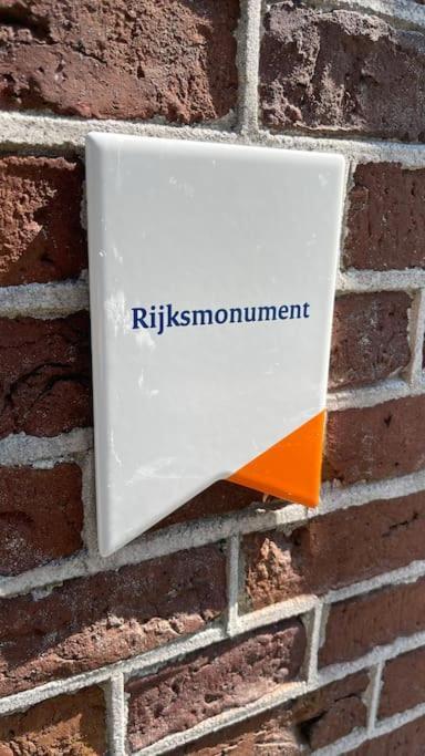 Puur Eastermar - Monumentaal, Authentiek En Luxe Koetshuis Aan Open Vaarwater Met Jacuzzi En Sauna Oostermeer エクステリア 写真